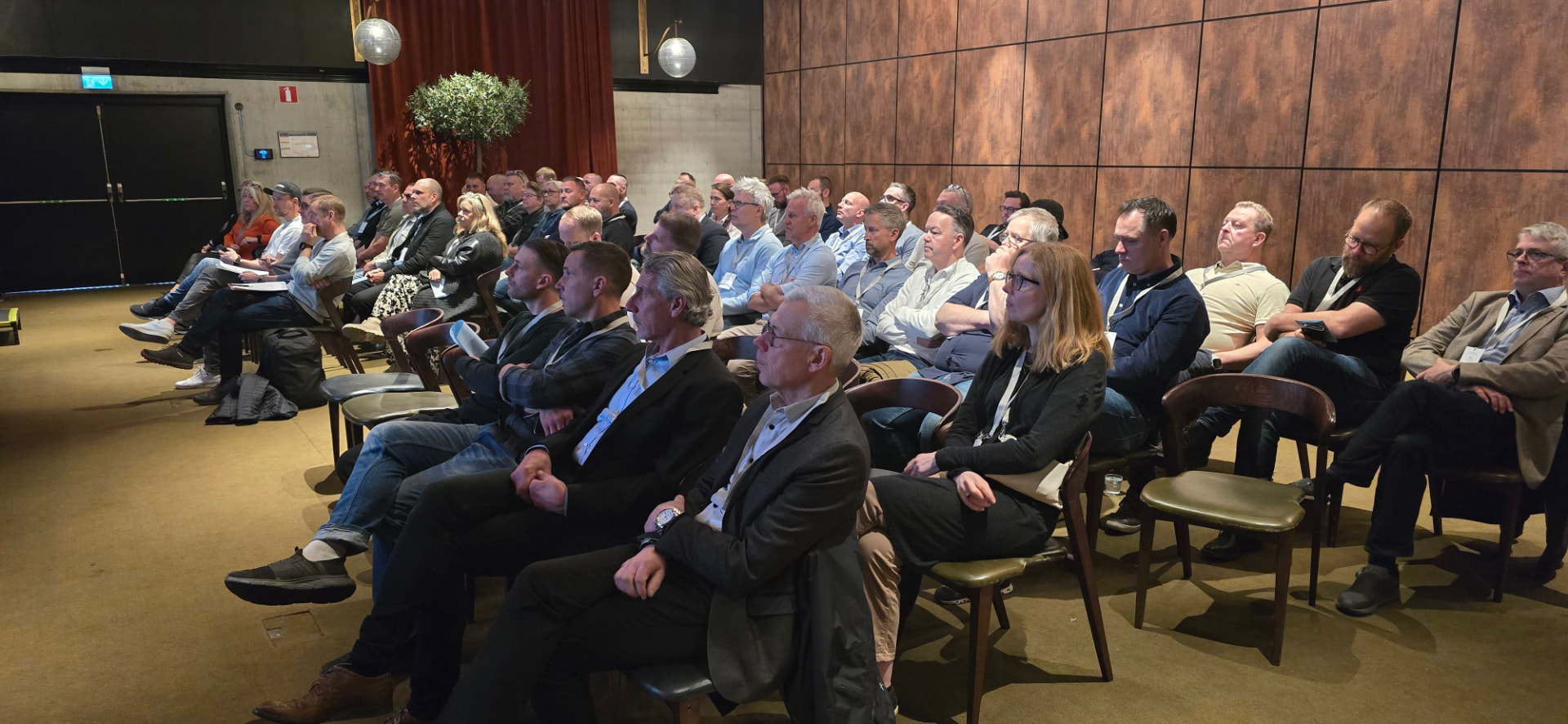 Fullsatt sal under seminariet